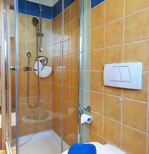 Strata Montana شقة بينسهايم